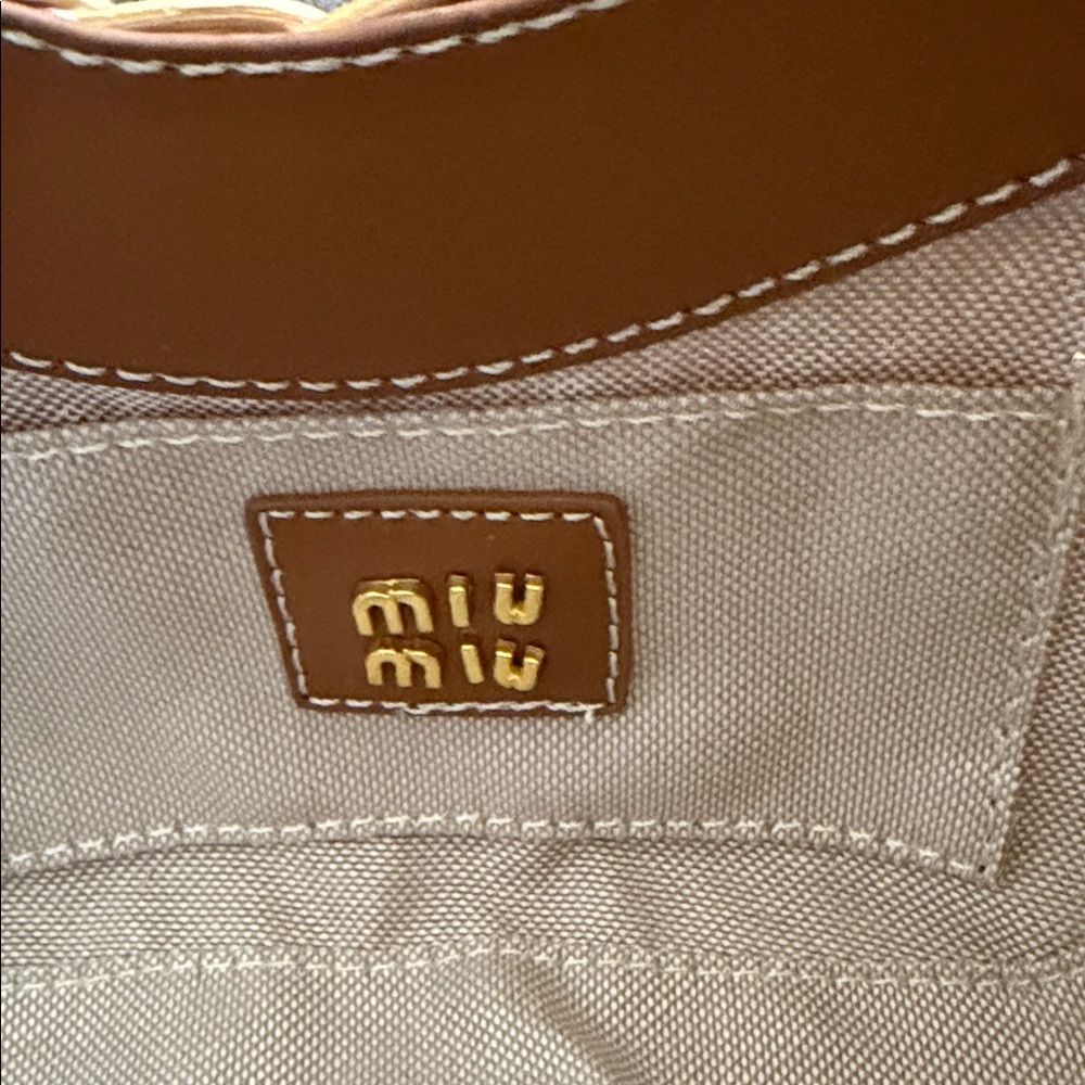 Miu Tan Woven Straw Crossbody Bag - Picture 3 of 3